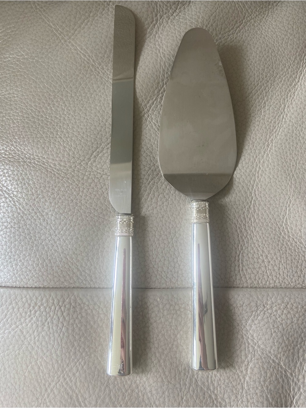 Vera Wang Wedgwood Stainless Steel Love Knots Wedding Cake Knife & Server